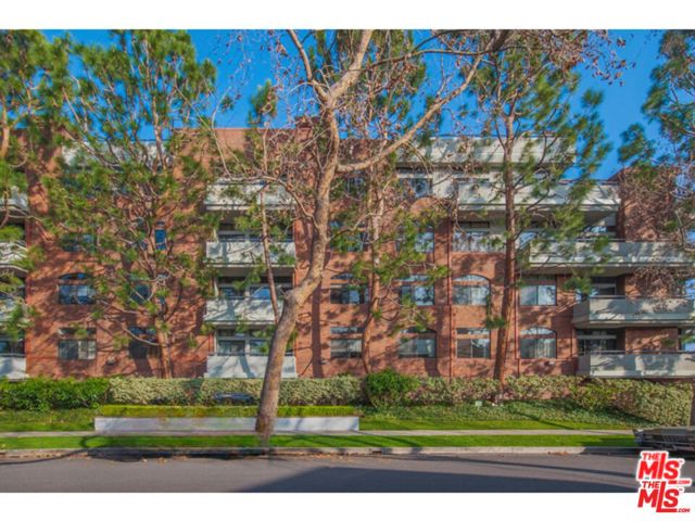 200 N Swall Drive, Beverly Hills CA: https://media.crmls.org/mediaz/24c1b14c-f058-4902-8851-3fb5f7443268.jpg