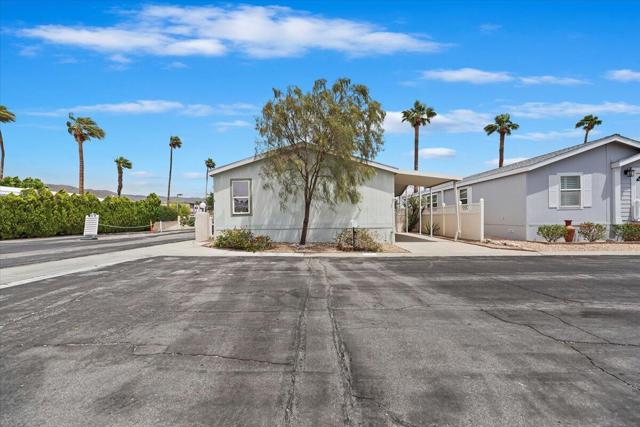 14777 Palm Drive, Spc 69, Desert Hot Springs CA: https://media.crmls.org/mediaz/24c1e6ac-643b-4b5a-94a8-e1d8f7bf2ecd.jpg