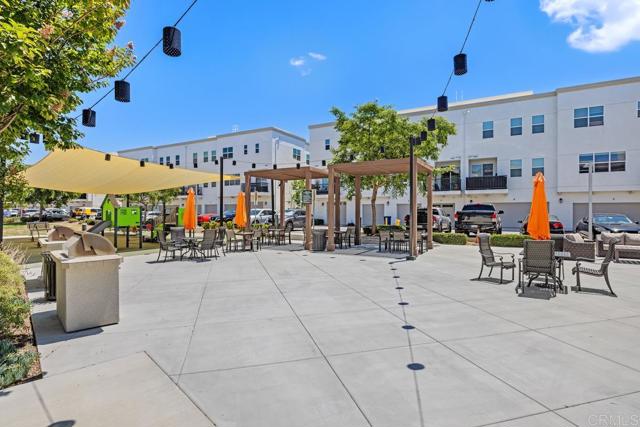 2040 Mindoro Lane, Chula Vista CA: https://media.crmls.org/mediaz/24c250ed-a1df-4ce4-bd49-6f080e564394.jpg
