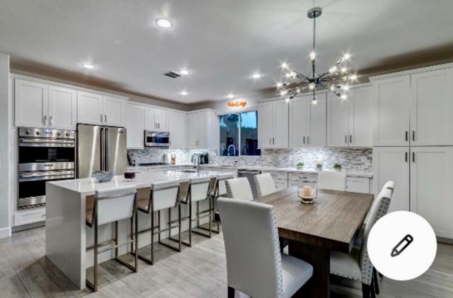 145 Via Solaro, Rancho Mirage CA: https://media.crmls.org/mediaz/24c56a87-b09f-4c21-9349-e788bde13d38.jpg
