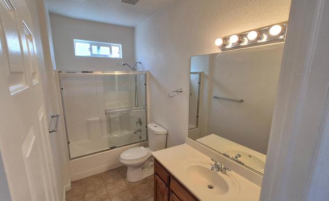 2913 Las Flores Circle, Los Banos CA: https://media.crmls.org/mediaz/24c62ae3-8148-43c7-a3f4-bca09f172d67.jpg