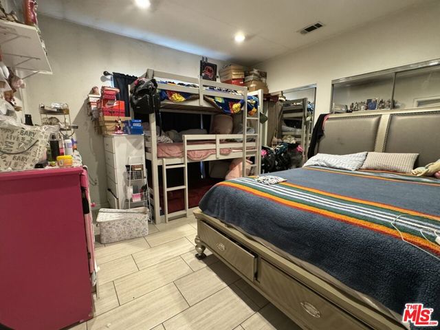 8910 Noble Avenue, North Hills CA: https://media.crmls.org/mediaz/24c6f03a-4c9e-4b13-b9a8-56c36dff60f2.jpg