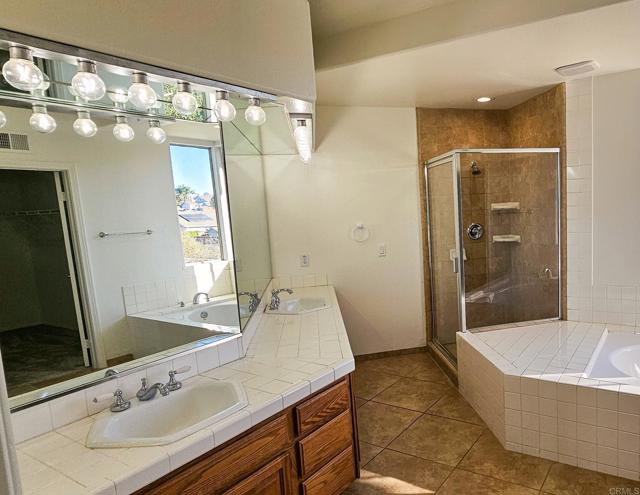 Detail Gallery Image 24 of 43 For 4918 Amador Dr, Oceanside,  CA 92056 - 5 Beds | 3/1 Baths