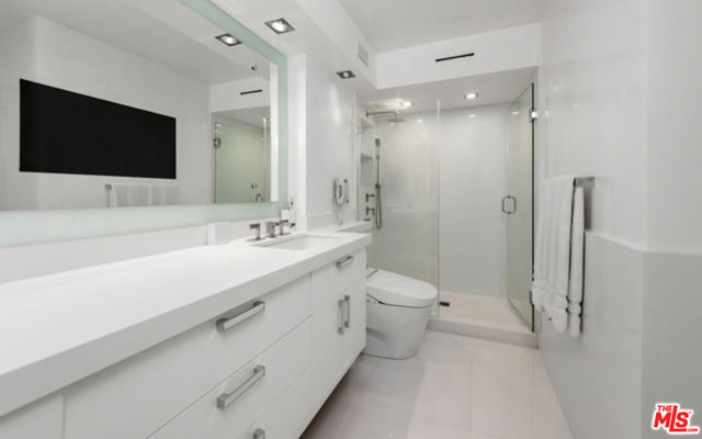 201 Ocean Avenue, 1604P photo 8