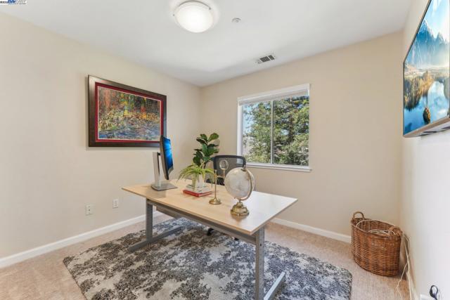 1159 Vintner Pl, Livermore CA: https://media.crmls.org/mediaz/24c7e0df-4ecf-4876-a526-89e816865678.jpg