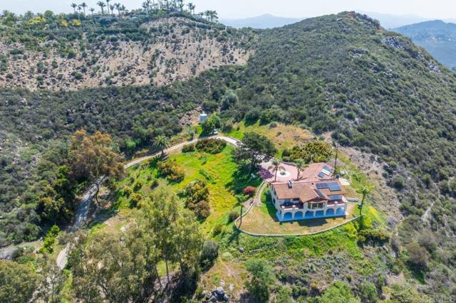 Detail Gallery Image 20 of 35 For 2702 Country Club Dr, Escondido,  CA 92029 - 4 Beds | 3 Baths