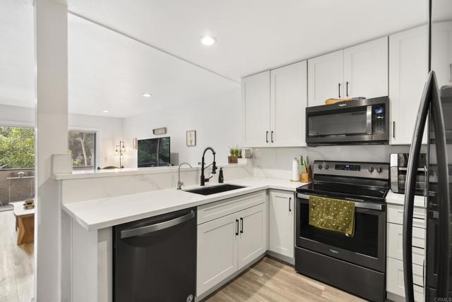 Detail Gallery Image 13 of 43 For 6780 Friars Rd #243,  San Diego,  CA 92108 - 2 Beds | 1 Baths