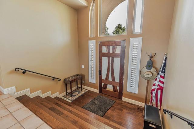 50 Schmidt Court, Hollister CA: https://media.crmls.org/mediaz/24c86e4d-ca99-4ea6-a768-1f82e105c65b.jpg