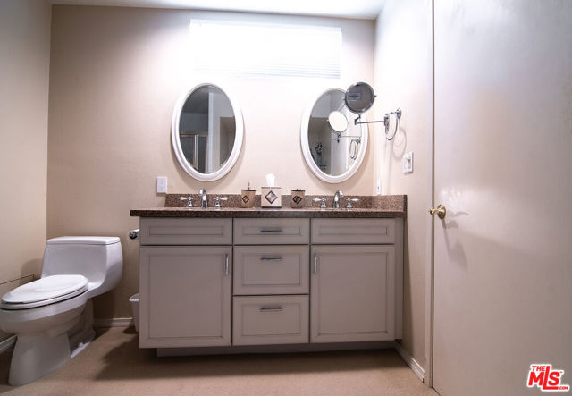 1621 Hilts Avenue, Los Angeles CA: https://media.crmls.org/mediaz/24c8e269-b387-4ca0-9417-03b0e262ab59.jpg