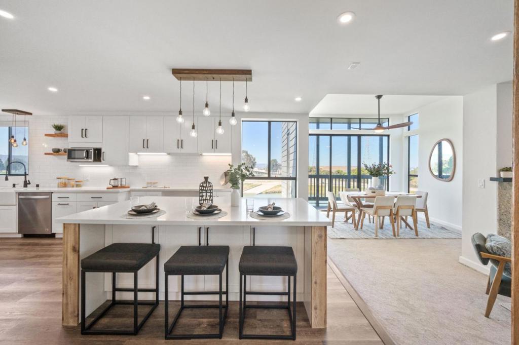 425 Anchor Road #317