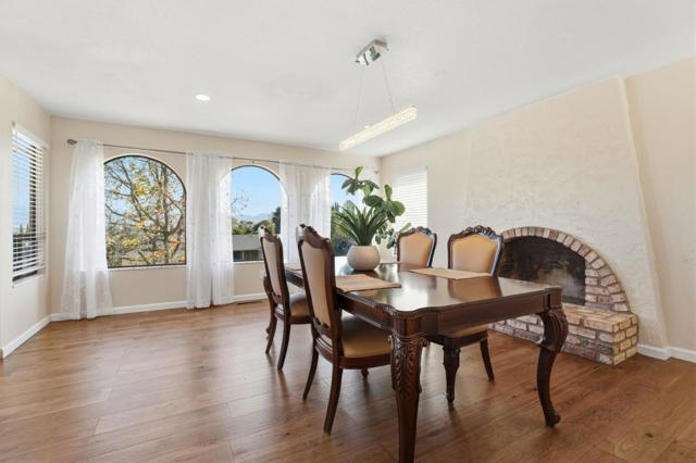 130 Georges Drive, Hollister CA: https://media.crmls.org/mediaz/24c9f45f-589e-4e65-adf8-9b83cdb90108.jpg