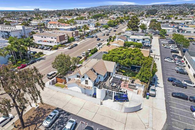 3943 Ingraham St, San Diego CA: https://media.crmls.org/mediaz/24ca3ce4-2f83-42d5-aa4e-70ffd341ab31.jpg