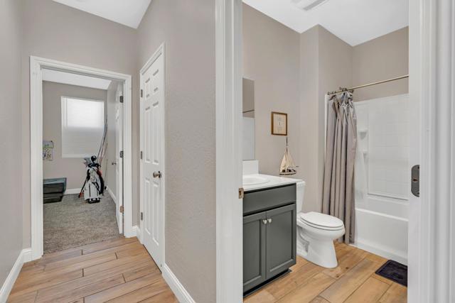 2040 Edwards Street, Los Banos CA: https://media.crmls.org/mediaz/24cbc2fe-3b5c-4ae0-94e8-4ca6c1b28cd3.jpg