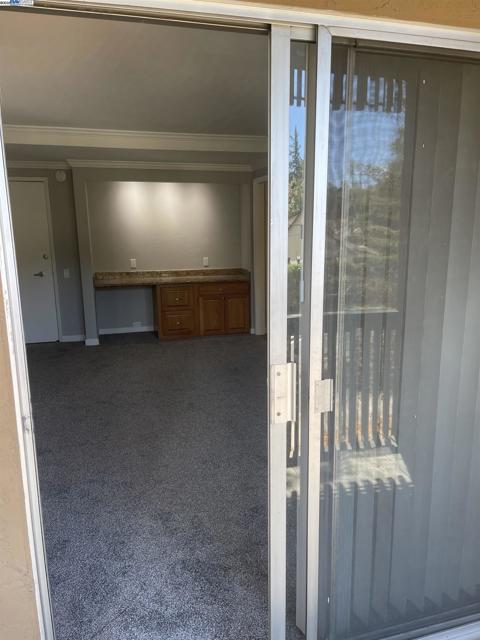 185 Sierra Dr, Walnut Creek CA: https://media.crmls.org/mediaz/24cc1bdc-b621-4b7f-b84b-a0667a43b89b.jpg