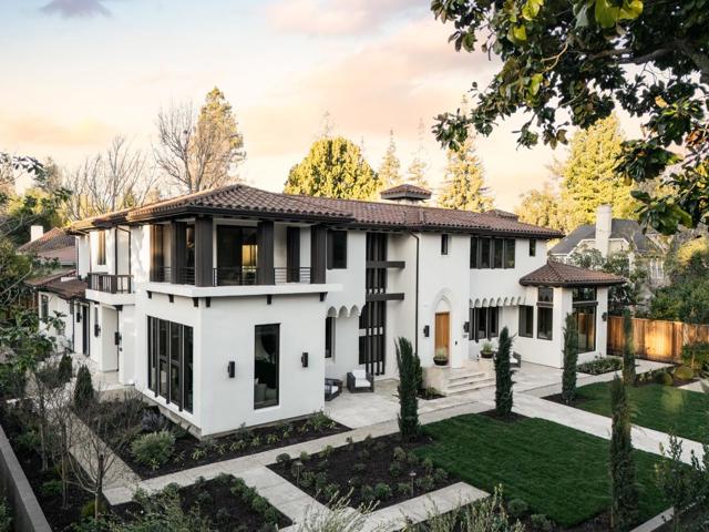 1307 University Avenue, Palo Alto CA: https://media.crmls.org/mediaz/24ccdae6-5b1a-4bfa-9425-f485987abf22.jpg
