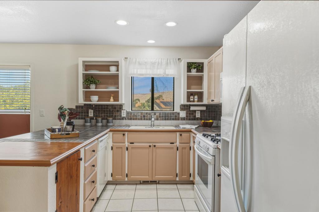 MLS #219138402DA image #12