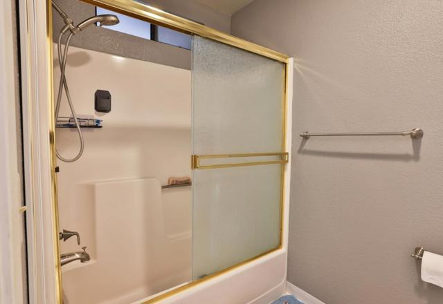 16933 Sorrel Way, Morgan Hill CA: https://media.crmls.org/mediaz/24d1b551-f0fd-4151-86d0-de10029dc35f.jpg