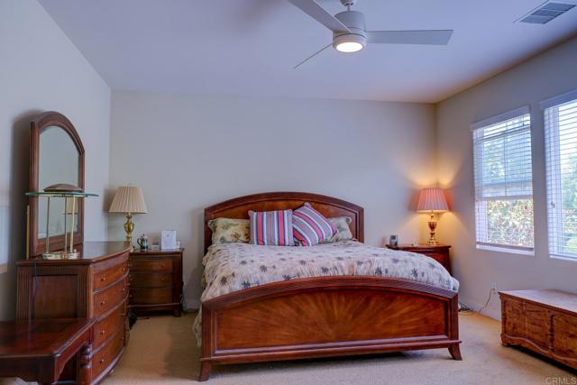 7148 Sitio Caliente, Carlsbad CA: https://media.crmls.org/mediaz/24d1f41f-5be8-4653-8bb0-bfcbfb8dc6e6.jpg