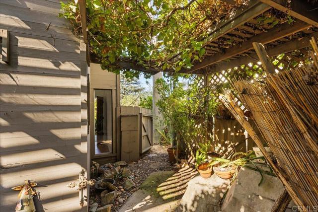 Detail Gallery Image 64 of 75 For 2871 Brant St, San Diego,  CA 92103 - 3 Beds | 3/1 Baths