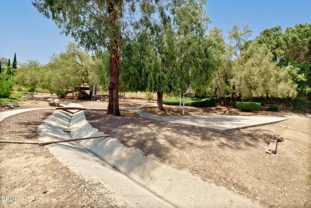 2048 Sierra Mesa Drive, Camarillo CA: https://media.crmls.org/mediaz/24d35ae4-e289-4651-957a-9b89a61dff6c.jpg