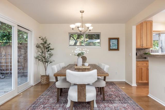 3284 Sycamore Place, Carmel CA: https://media.crmls.org/mediaz/24d3a176-f8fe-4b91-9061-50af1a5c4a35.jpg
