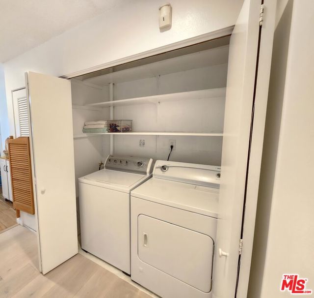 8130 Grimsby Avenue, Los Angeles CA: https://media.crmls.org/mediaz/24d3ec84-0179-4cbb-9ee8-a51e10c7c4f4.jpg