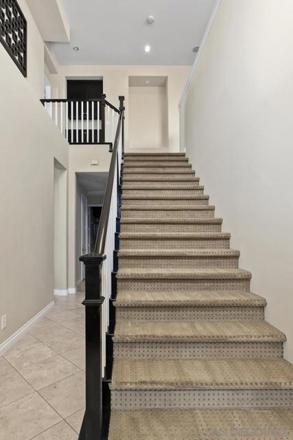 1833 Corte Galeana, Chula Vista CA: https://media.crmls.org/mediaz/24d44597-5250-4f59-bd72-4d33f8846adf.jpg