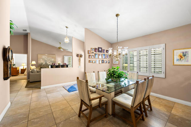 43870 Via Granada, Palm Desert CA: https://media.crmls.org/mediaz/24d51ea2-3f32-4843-9c33-f7379b049910.jpg