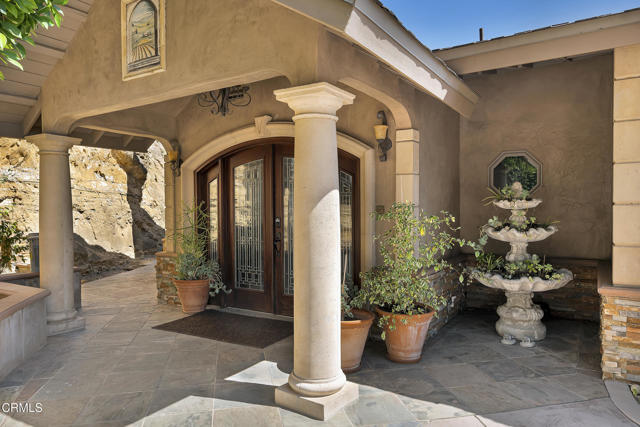 9999 Wornom Avenue, Sunland CA: https://media.crmls.org/mediaz/24d5e6b5-4f42-42e1-8f11-1bf85d986bb0.jpg