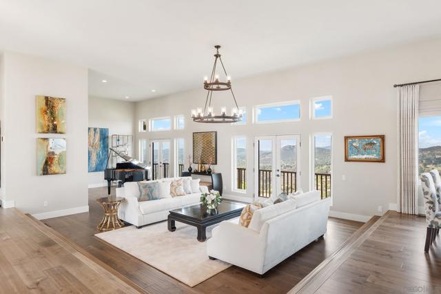 15484 Markar Rd, Poway CA: https://media.crmls.org/mediaz/24d6b929-93de-4721-a4d4-a54923d758e2.jpg