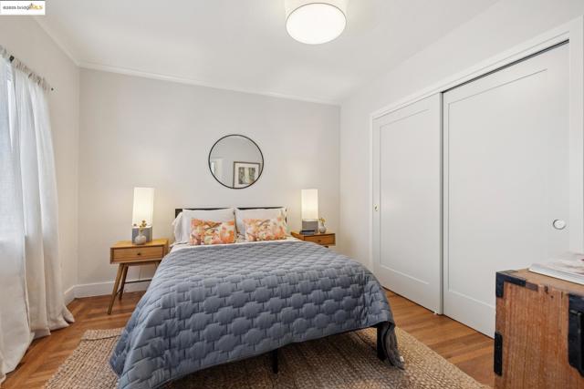 608 Colusa Ave, Berkeley CA: https://media.crmls.org/mediaz/24d6fc10-6987-4553-a726-a3b03c8fabf7.jpg