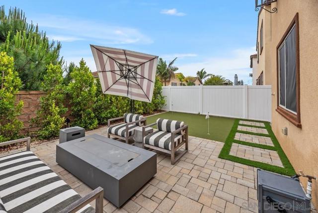 1569 Wildgrove Way, Vista CA: https://media.crmls.org/mediaz/24d74b63-c51f-4324-9453-66207b50cda1.jpg