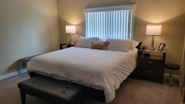 21434 Tumbleweed Way, Saugus CA: https://media.crmls.org/mediaz/24d7ae6b-8668-4ca1-b52e-321760839a75.jpg