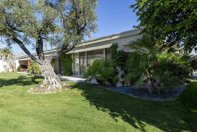 318 Desert Lakes Drive, Palm Springs, CA 92264