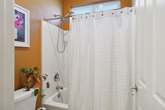 79859 Castille Drive, La Quinta CA: https://media.crmls.org/mediaz/24d81447-2904-4a8a-89c9-086fb24ef9ca.jpg