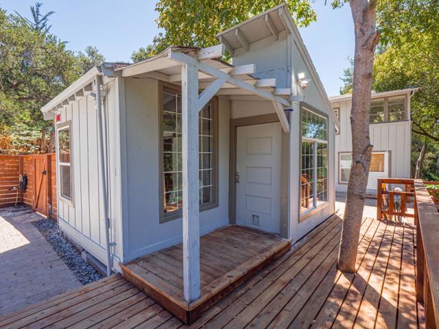 507 Market Street, Santa Cruz CA: https://media.crmls.org/mediaz/24d82a84-fe6c-4f3c-81f5-29e290aded66.jpg