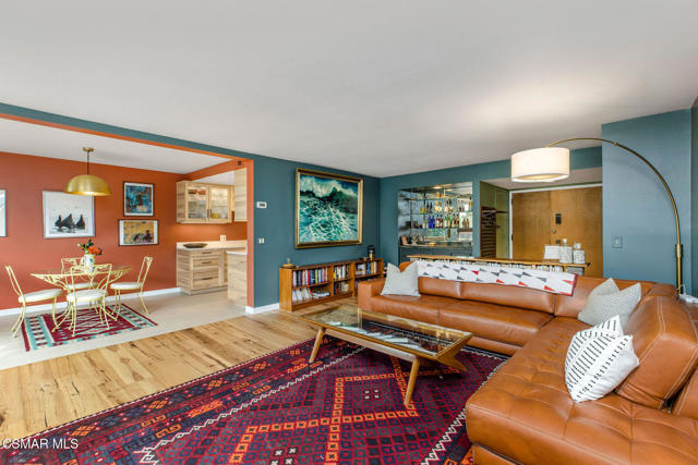 Living Room/ Dining Room/ Kitchen