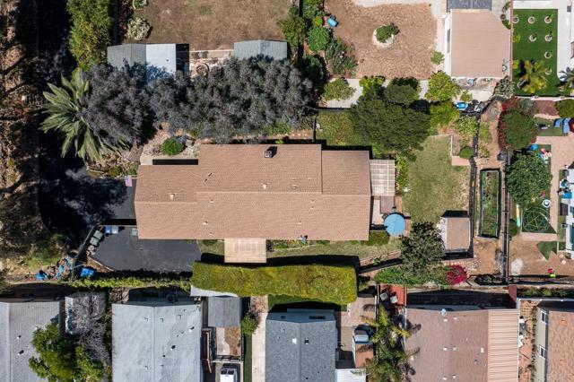 905 Discovery Street, San Marcos CA: https://media.crmls.org/mediaz/24d9ed3b-f569-463d-a010-0cedbad2c629.jpg