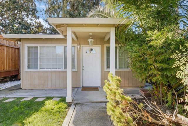 323 Rutland, San Jose CA: https://media.crmls.org/mediaz/24da27e3-edde-42aa-8e53-f06d94aefa71.jpg