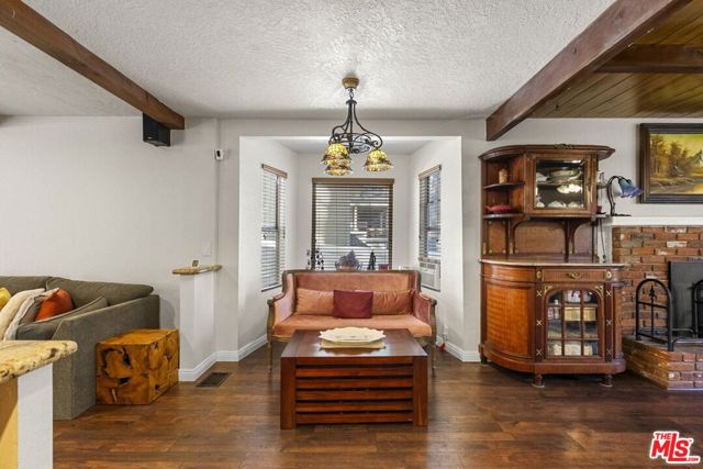 1197 Oriole Road, Wrightwood CA: https://media.crmls.org/mediaz/24da6c97-74a6-4b7f-904c-6c153ca7a36b.jpg