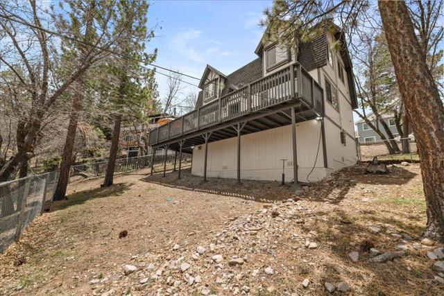 43289 Shasta Road, Big Bear CA: https://media.crmls.org/mediaz/24da9323-c9c1-439c-930a-8fdde23a7c55.jpg