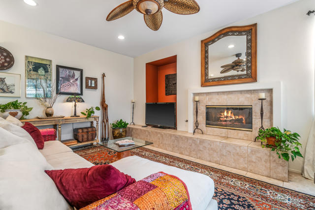 79756 Cassia Street, La Quinta CA: https://media.crmls.org/mediaz/24db7e0b-d272-47bf-a4c4-887845a98017.jpg