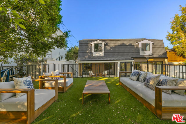 5132 Escobedo Drive, Woodland Hills CA: https://media.crmls.org/mediaz/24dbd939-5d18-41ef-adf2-98f827fb74b4.jpg