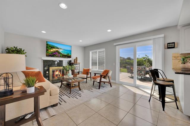 9959 Riverhead Dr, San Diego CA: https://media.crmls.org/mediaz/24dbdbae-b961-4544-b614-da2982392e3f.jpg
