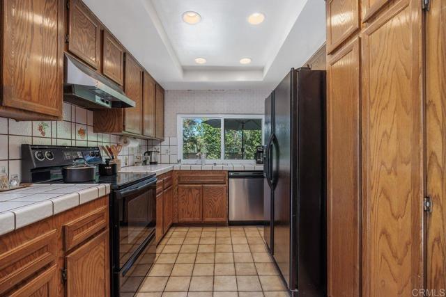 1440 Tennis Match Way, Encinitas CA: https://media.crmls.org/mediaz/24dbeaaa-6267-402c-89c3-f35d79f7e9b4.jpg