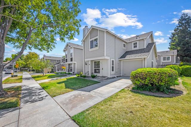 262 Banana Grove Lane, San Jose CA: https://media.crmls.org/mediaz/24dc260d-9635-4522-aa8d-ecc53592613e.jpg