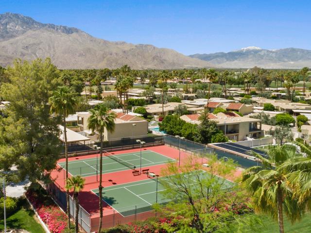 2217 Los Patos Drive, Palm Springs CA: https://media.crmls.org/mediaz/24dd7d3e-fac5-43ea-9768-2de6300c9517.jpg