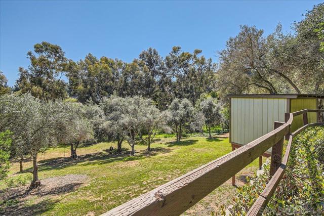 4359 Date Ave, La Mesa CA: https://media.crmls.org/mediaz/24df7120-cb9b-42b2-a53a-95b16da1e2e7.jpg