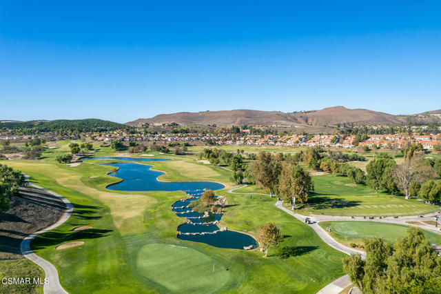 213 Heath Meadow Court, Simi Valley CA: https://media.crmls.org/mediaz/24dfddad-1dfe-4aa9-ba20-c70531cc3304.jpg