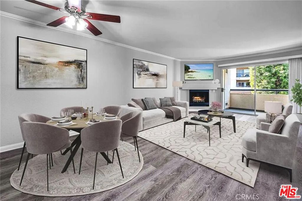 5565 Canoga Avenue #118